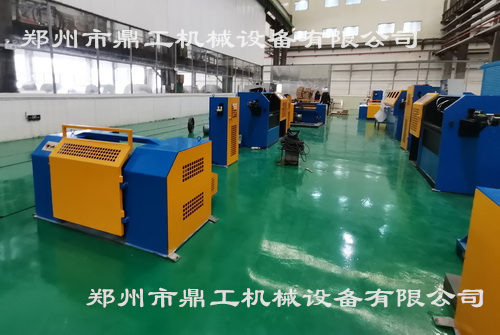 剝皮切斷機(jī).jpg